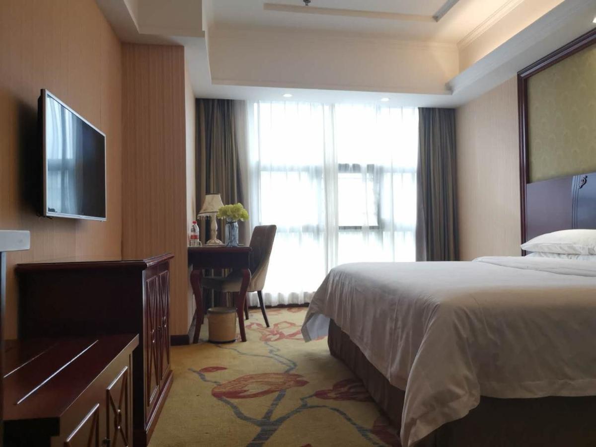 Vienna Hotel Chaozhou Plaza Dış mekan fotoğraf
